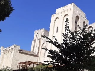 Walking Tour Of Avignon: The Charming City Of Popes